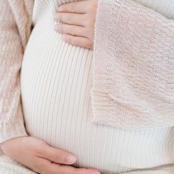而让小米🧱🇸🇯牵挂的不止自🧭泸州代孕身健康，还有🏔⬅远在外地的父亲☮在第一财🌲🇨🇻